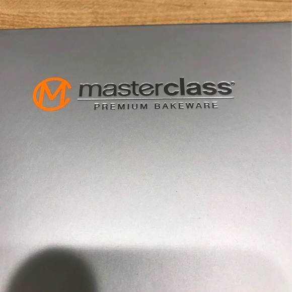 Masterclass Cookie Sheet 17” Tiffany Blue - Picture 4 of 4